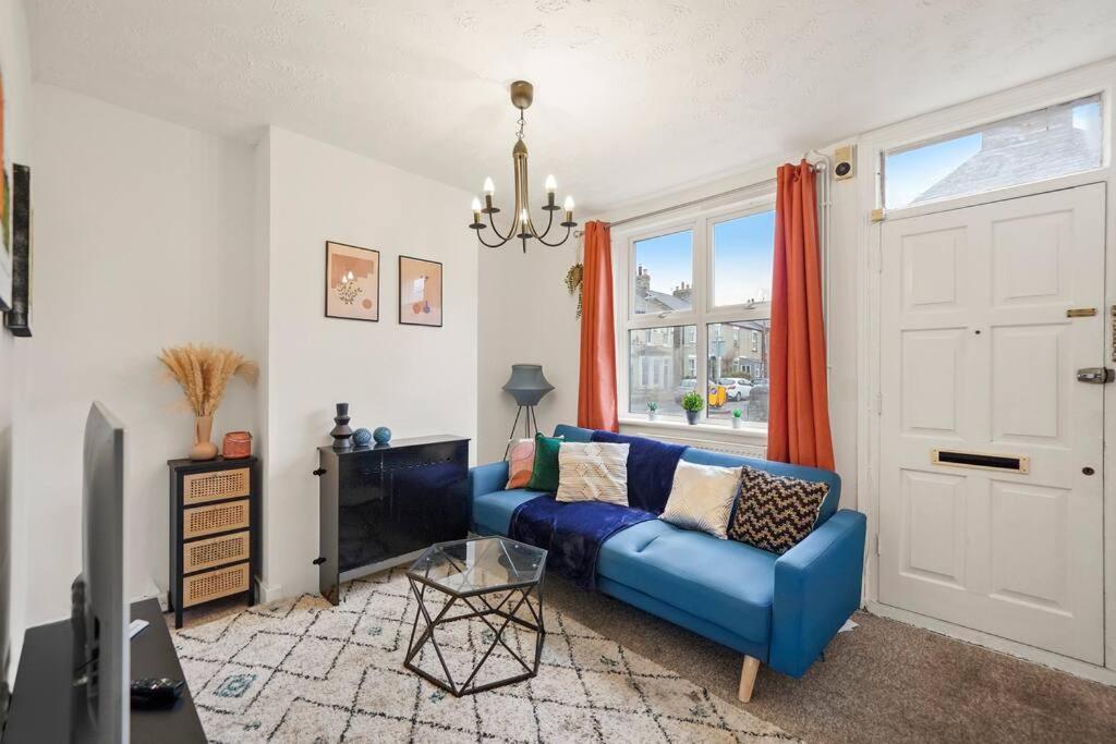 Aesthetic Cambridge Cottage Sleeps 5! Εξωτερικό φωτογραφία