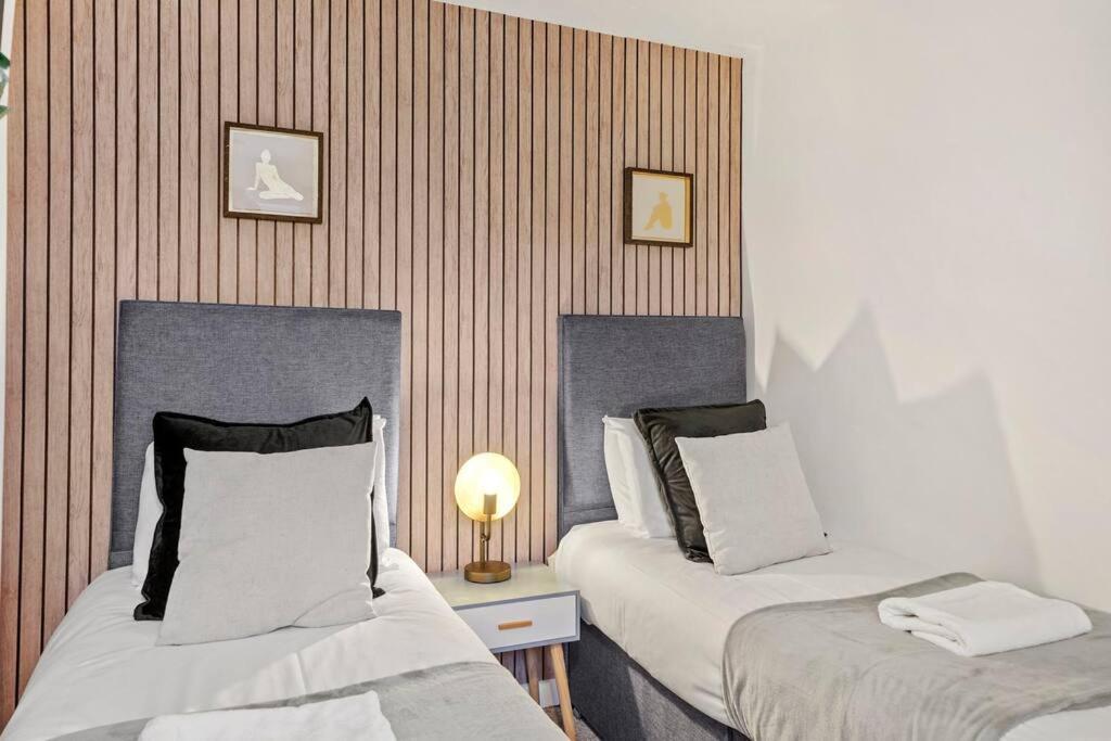 Aesthetic Cambridge Cottage Sleeps 5! Εξωτερικό φωτογραφία